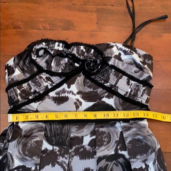 BCBG Black Combo Rosette Strapless Dress NWOT - Picture 6 of 8